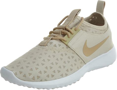 Amazon.com: Nike Juvenate Sneaker